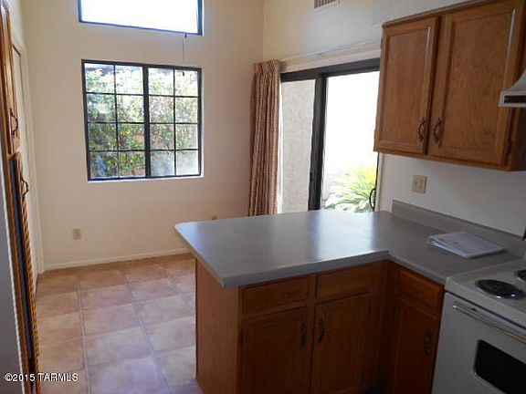 4th image of 2460 W Drachman St