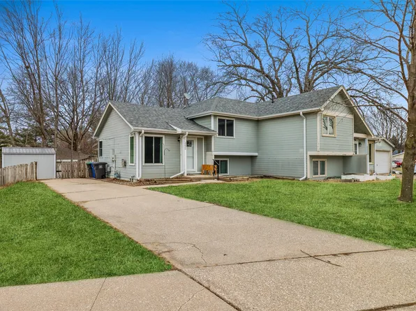 2220 E Rose Ave, Des Moines, IA 50320