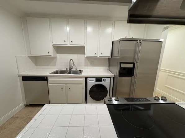 5898 E Naples Plz APT 103, Long Beach, CA 90803