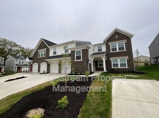 1677 S Golden Clove Bnd, Bellbrook, OH 45305
