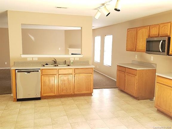 5th image of 2615 Buckleigh Dr