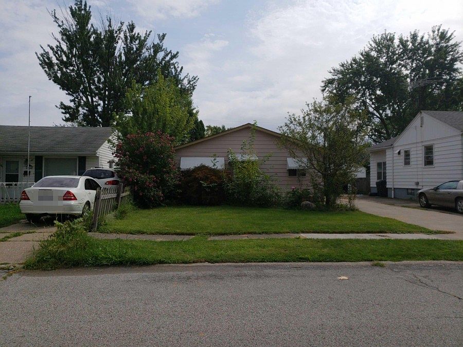 1st image of 124 Fairlawn Ave