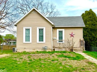 2116 Charles St, Burlington, IA, 52601