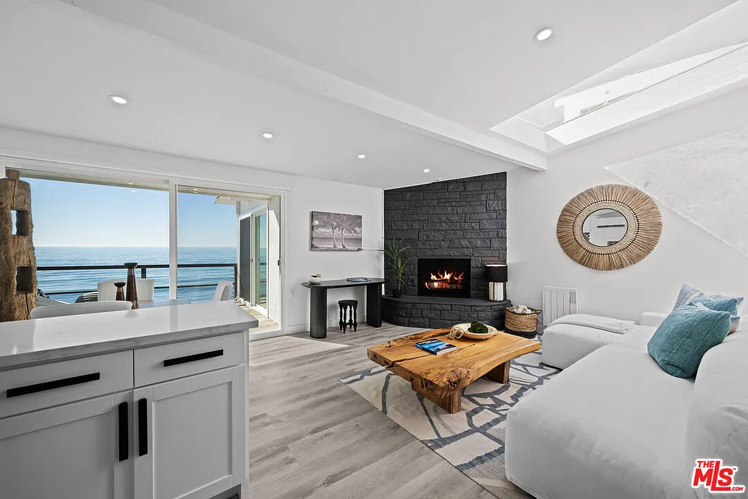 2 bed, 2.0 bath, $10,250 — Photo 1