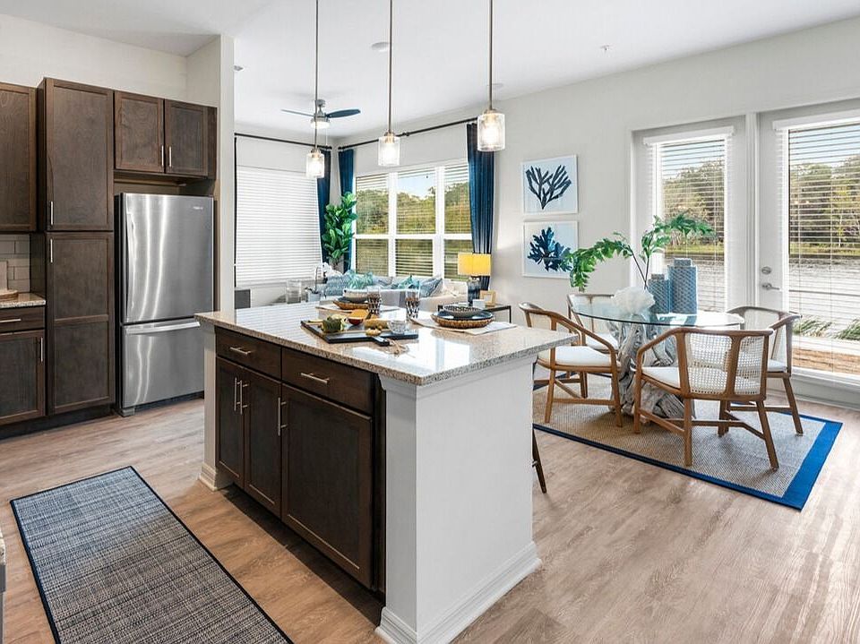 Chef-inspired kitchens with spacious open-concept floorplans