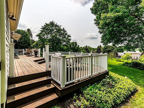 4th image of 7811 Cheviot Ct