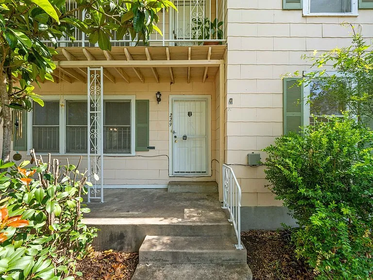 229 Alexander Hamilton Dr — Photo 27