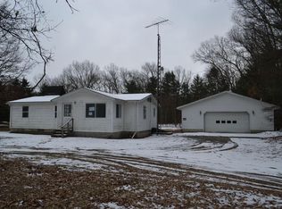5855 E Summit Ave, Fruitport, MI 49415