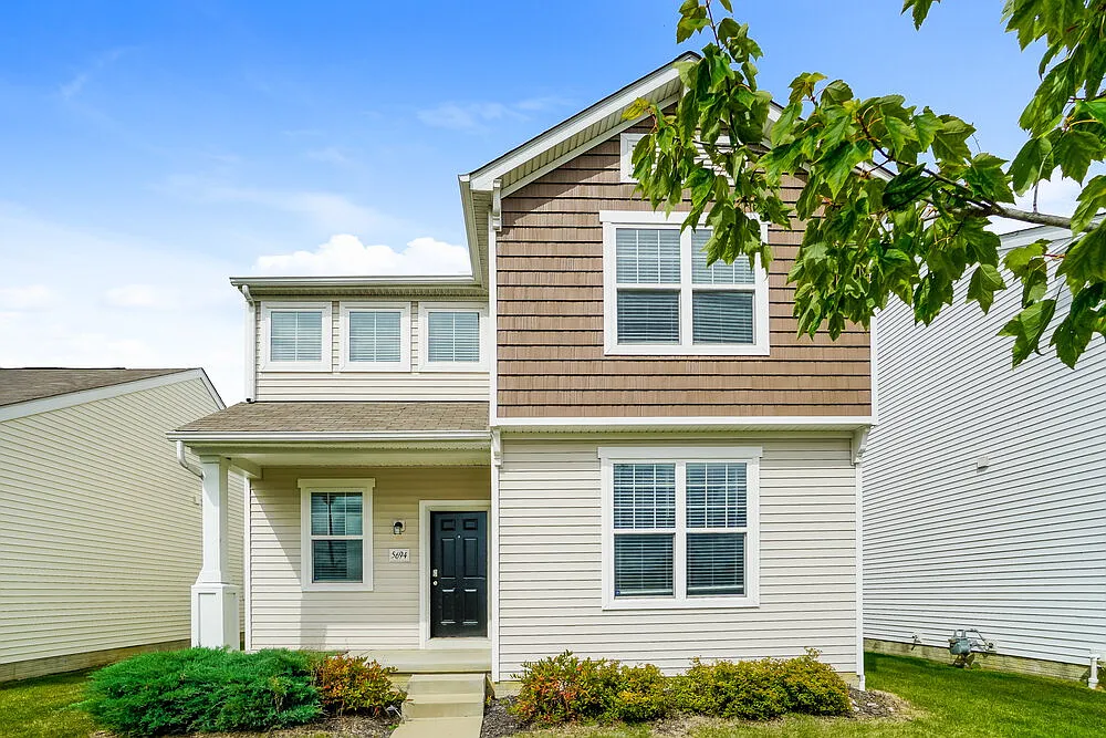 3 bed, 2.5 bath, 1596 sqft, $2,600 — Photo 1
