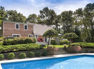 933 Pleasure Dr, Riverhead, NY 11901