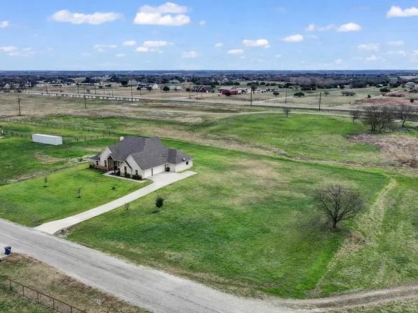 2011 Perkins Ln, Weatherford, TX 76088