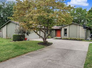 2180 Woodstock Ct, Troy, OH 45373