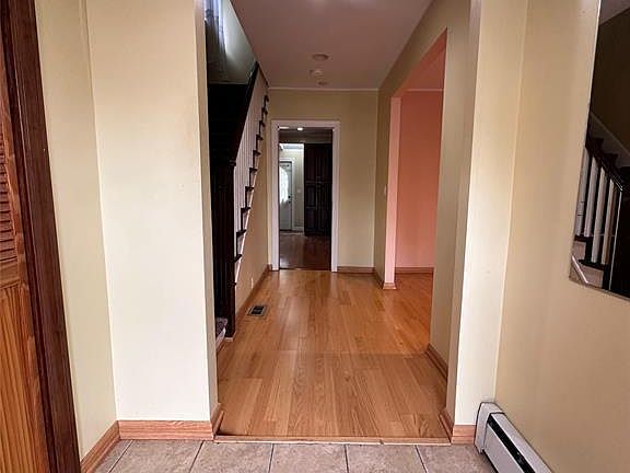 5th image of 276 Madison Ave
