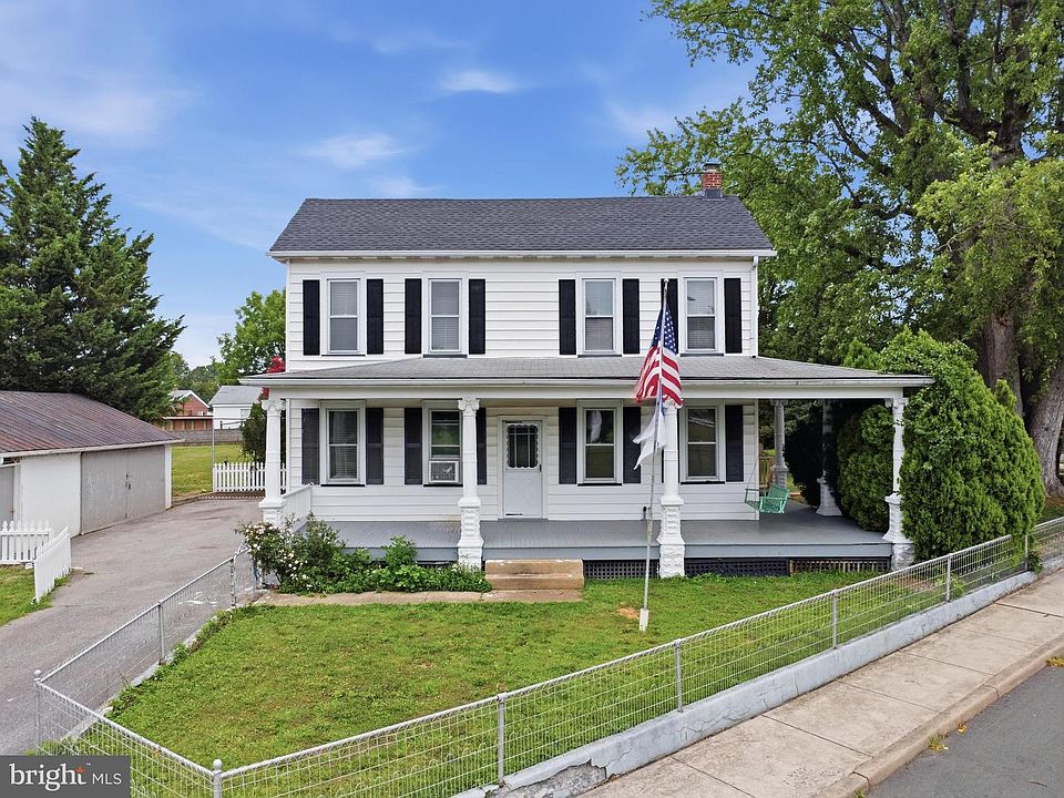 1st image of 1043 Spruce St #1041