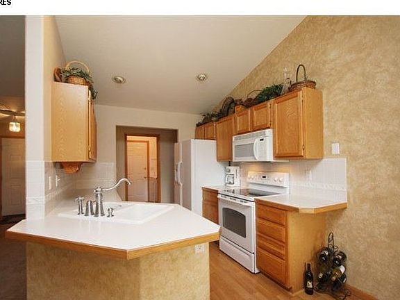 5th image of 1001 Timberline Ct