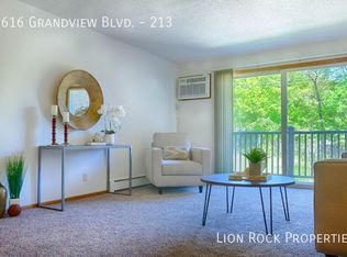 5616 Grandview Blvd APT 213, Mound, MN 55364