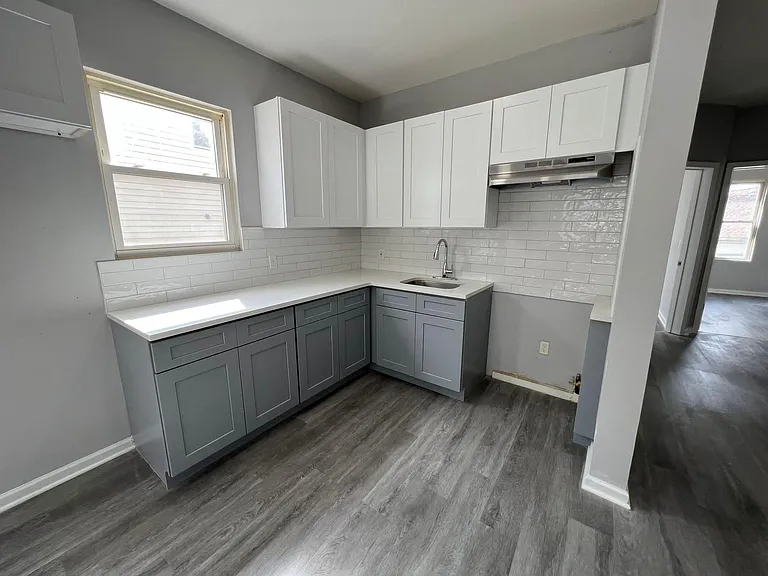 141 Goodwin Ave #2 — Photo 2