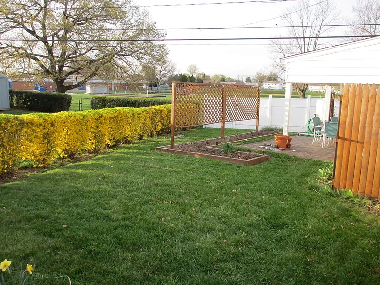 2421 Newell Dr — Photo 22