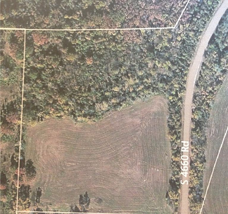 2nd image of 4660 North Rd