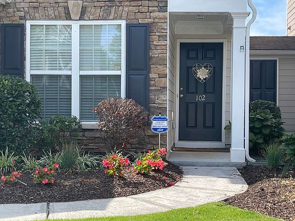 4th image of 102 Brianna Way