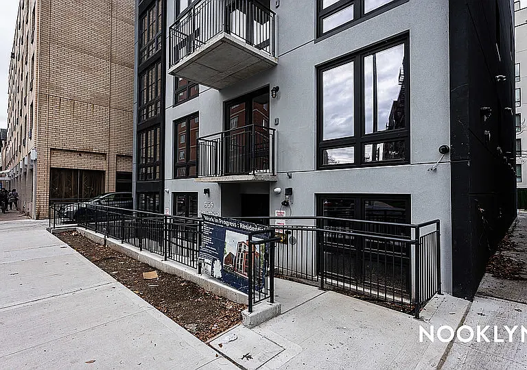 639 Foster Ave #305 — Photo 13