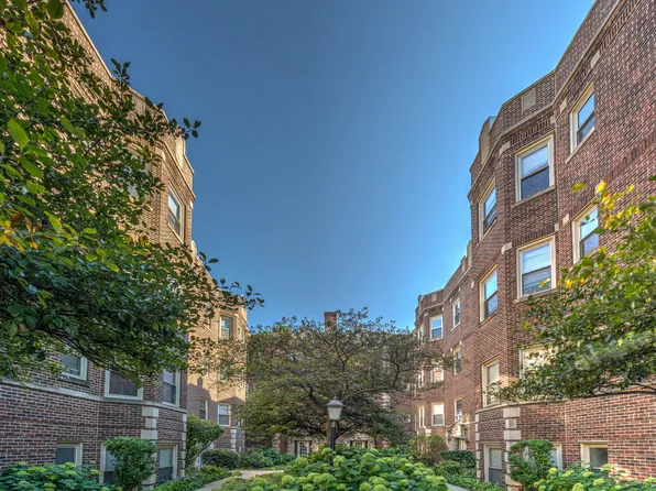 Southcourt, 49 South Blvd #2S, Oak Park, IL 60302