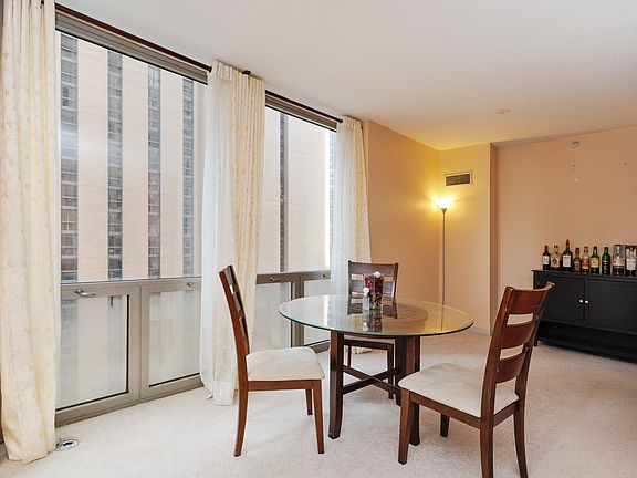 5th image of 222 N Columbus Dr APT 1204