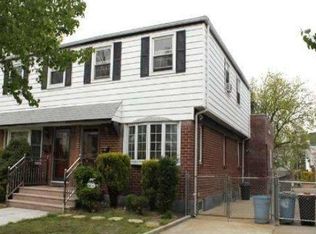 15411 58th Rd, Flushing, NY 11355