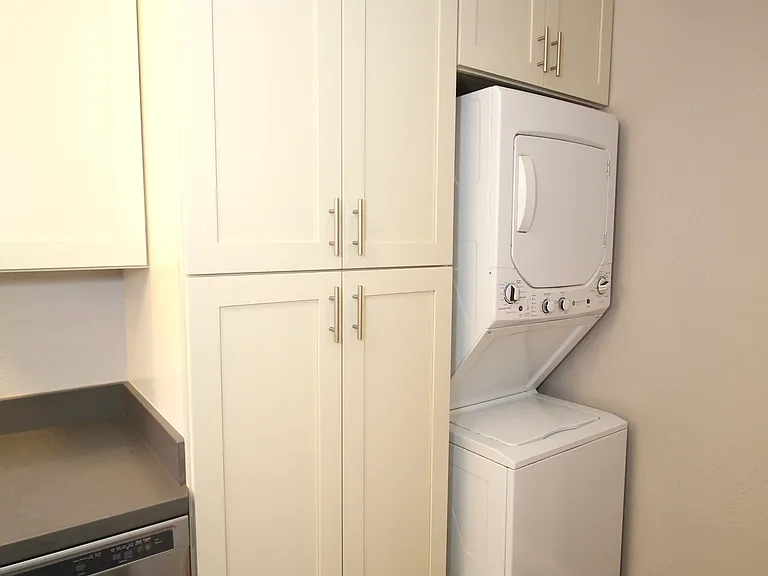 215 Loma Verde Dr — Photo 10