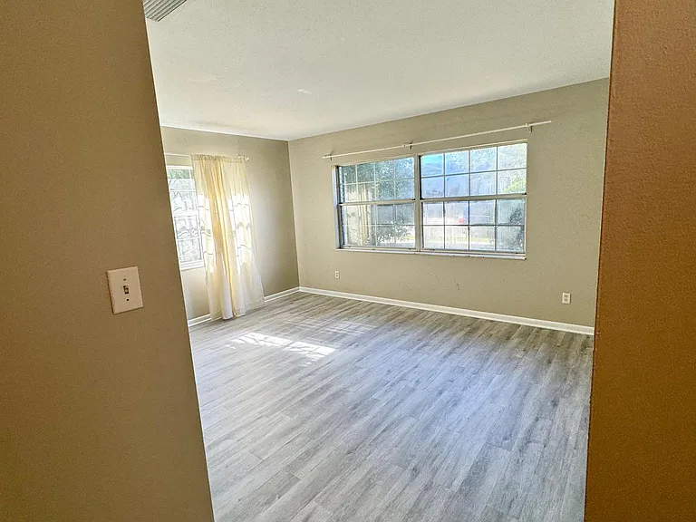 5407 N Suwanee Ave #B — Photo 14