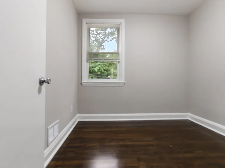 38 Briarwood Rd — Photo 11