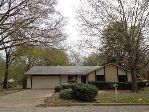 1st image of 106 Hillcreek Dr