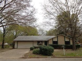 106 Hillcreek Dr, Whitehouse, TX 75791