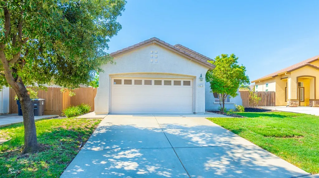 10713 Bellone Way photo 1