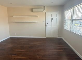 3718 W 52nd St, Los Angeles, CA 90043