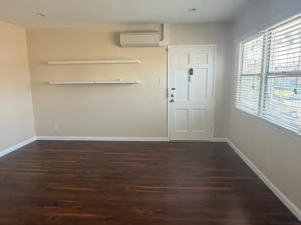 3718 W 52nd St, Los Angeles, CA 90043