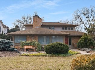 4461 N Lake Dr, Shorewood, WI 53211