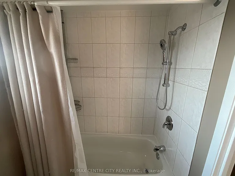 89 Highview Ave E #39 — Photo 10