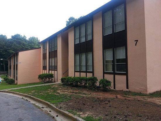 2nd image of 2950 Ml King Jr Dr SW APT 9A