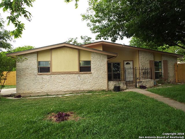 1st image of 3322 Hunt Ln