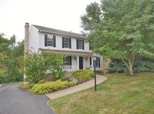 141 Blue Ridge Dr, Cranberry Township, PA 16066