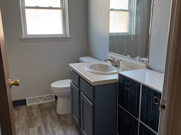 114 S Williams Ave — Photo 5