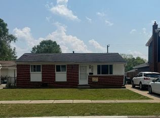 37803 Walnut St, Romulus, MI 48174