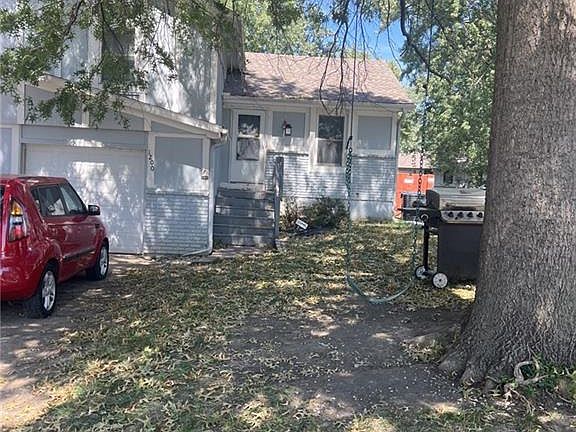 2nd image of 1200 W Sheridan St