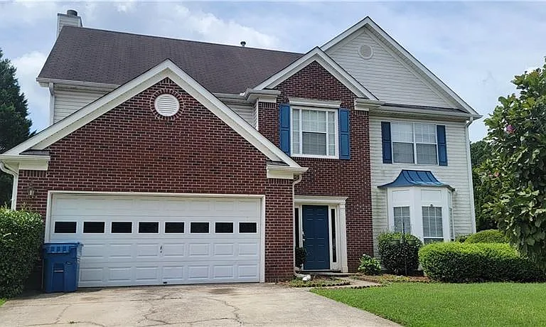 3748 Jackson Bluff Dr — Photo 2
