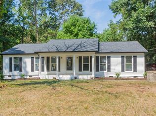 2101 Fox Glen Dr, Greensboro, NC 27406