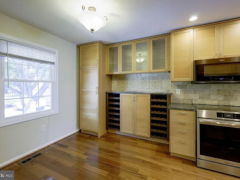 7518 Westlake Ter #32 — Photo 21
