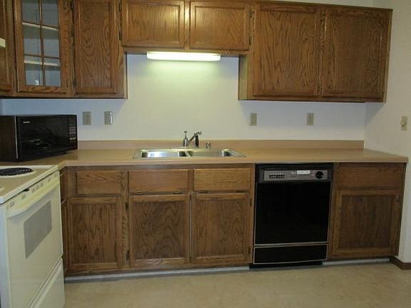 5th image of 340 W Saint Joseph St APT 17