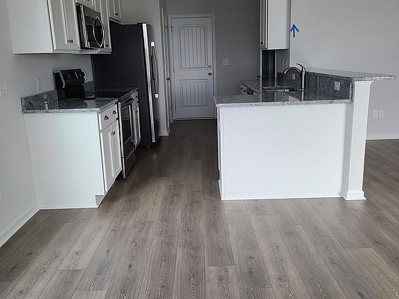 Dining/Kitchen