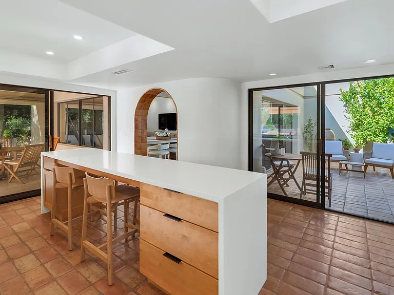 9447 E Calle De Valle Dr — Photo 9